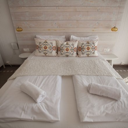 Nászutas lakosztály