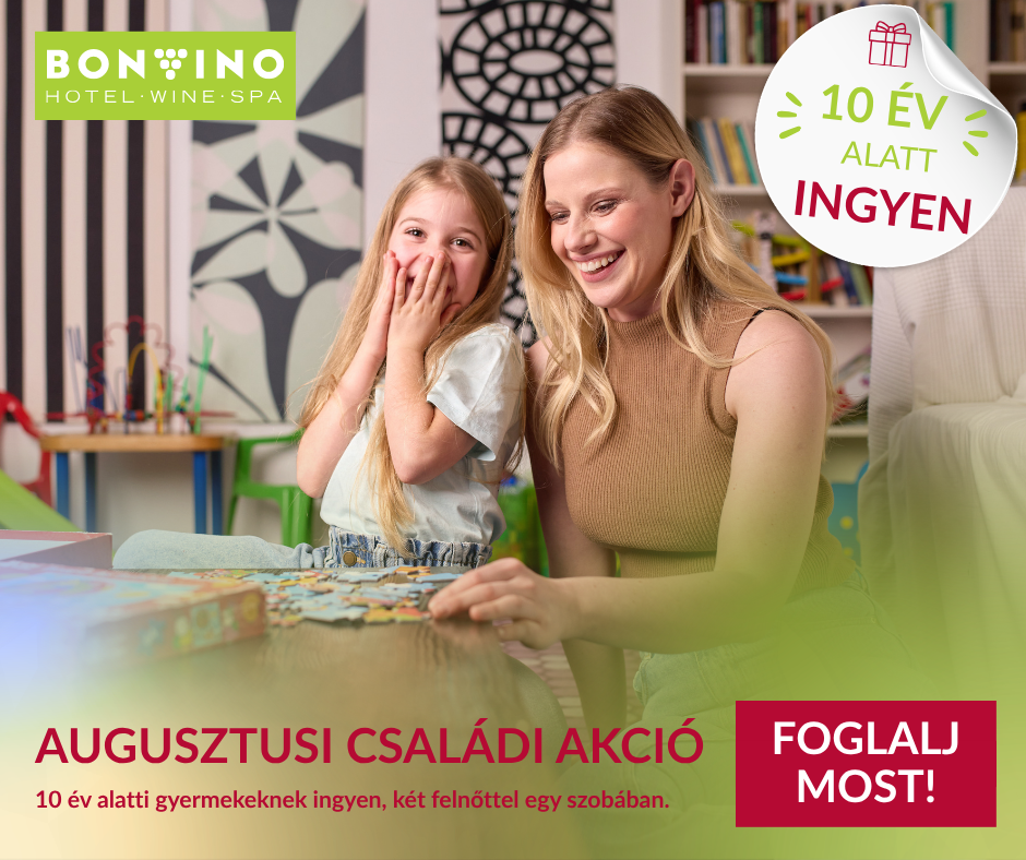 Mother and daughter smiling at a puzzle table in a bright playroom; August family promo banner with 'FOGLALJ MOST!'